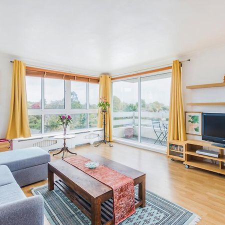 Bright 1Bed Putney Apt With Leafy Views Apartment London Luaran gambar